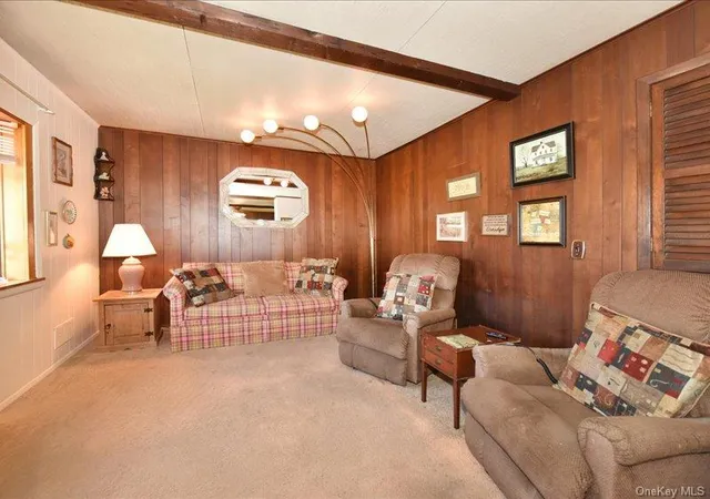 5th image of 118 Park Ln, Oyster Bay, NY 11758 | MLS# 995357