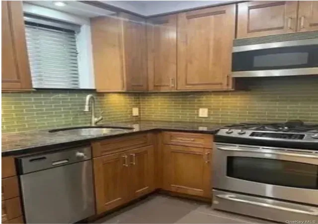 3rd image of 5314 194Th St, Fresh Meadows, NY 11365 | MLS# 995365