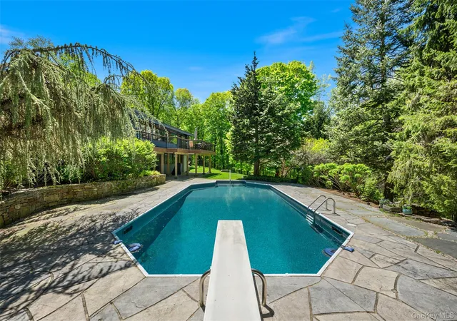 Homes for sale in Pound Ridge, NY | 120 Kitchawan Rd, Pound Ridge, NY 10576 | MLS# 995418
