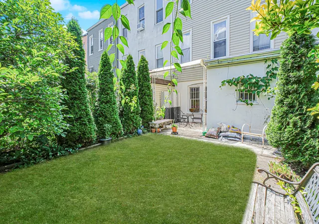 Photo 4 of Sale Pending at 260 Covert St, Brooklyn, NY 11207 | MLS# 995490 | Listing updated on 2026-06-18
