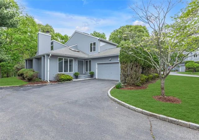 1st image of 6 Gerriet Ct, Huntington, NY 11768 | MLS# 995521
