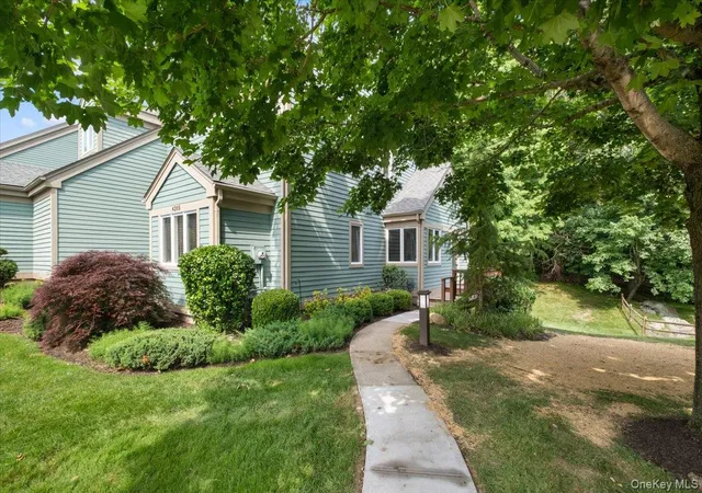 3rd image of 4205 Finch Ct, Peekskill, NY 10566 | MLS# 995522