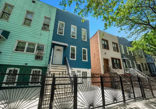 2nd image of 252 Woodbine St, Brooklyn, NY 11221 | MLS# 995548