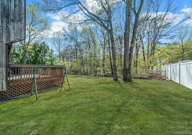 5th image of 10 Lily Dr, South Setauket, NY 11720 | MLS# 995561