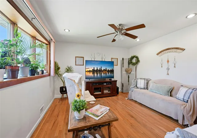 3rd image of 50 Arlene Dr, Brentwood, NY 11717 | MLS# 995563