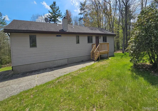 Homes for sale in Deerpark, NY | 87 W Peenpack Trl, Deerpark, NY 12780 | MLS# 995565