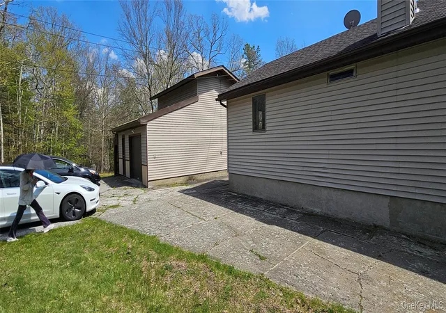 3rd image of 87 W Peenpack Trl, Deerpark, NY 12780 | MLS# 995565