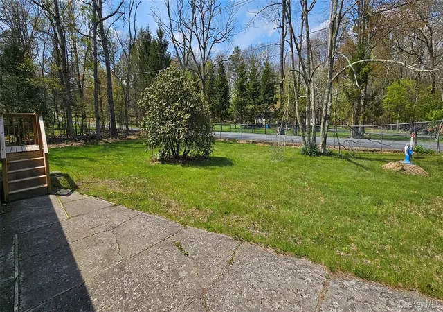 Homes for sale in Deerpark, NY | 87 W Peenpack Trl, Deerpark, NY 12780 | MLS# 995565