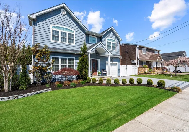 2nd image of 251 N Maple St, Massapequa, NY 11758 | MLS# 995597