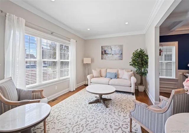 5th image of 251 N Maple St, Massapequa, NY 11758 | MLS# 995597