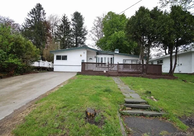 Homes for sale in Thompson, NY | 19 Crescent Cir, Thompson, NY 12775 | MLS# 995600