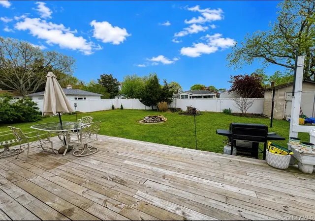 10th image of 7 Bay St, Brookhaven, NY 11934 | MLS# 995617