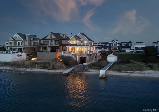 4th image of 688 Dune Rd, Westhampton Beach, NY 11978 | MLS# 995659