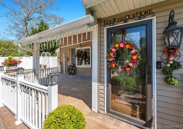 4th image of 25 Snyder St, Patchogue, NY 11772 | MLS# 995666