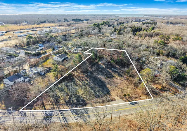 Homes for sale in Southampton, NY | 267 Old Country Rd, Southampton, NY 11941 | MLS# 995673