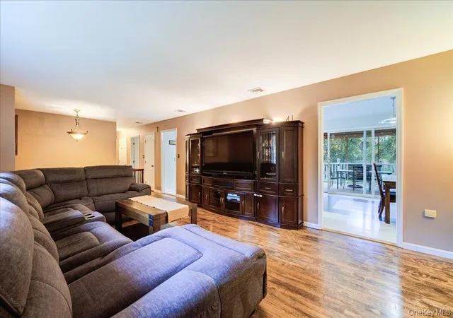 Homes for sale in East Fishkill, NY | 9 Van Vlack Rd, East Fishkill, NY 12533 | MLS# 995743