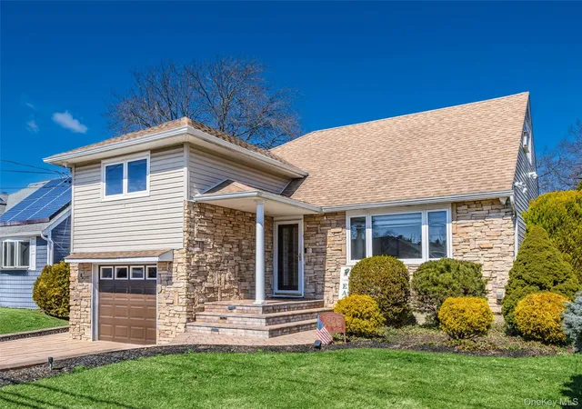 3rd image of 2335 Grand Ave, Hempstead, NY 11710 | MLS# 995778