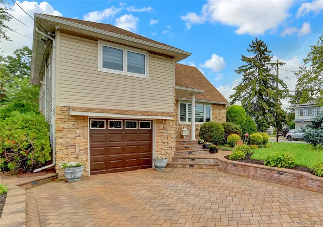 4th image of 2335 Grand Ave, Hempstead, NY 11710 | MLS# 995778