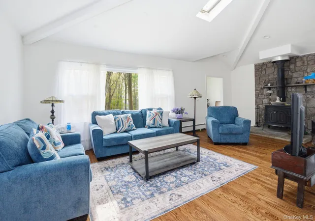 Listing Photo 4 - Condo for sale in building located at 54-58 De Liso Ln, Mahopac, NY 10541
