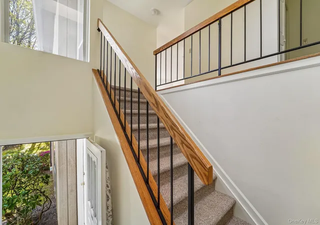 5th image of 18 Brooke Hollow Ln, Peekskill, NY 10566 | MLS# 995837