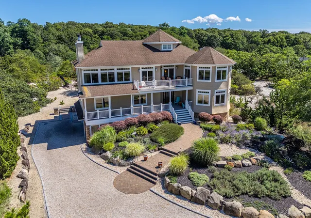 2nd image of 790 N Sea Dr, Southold, NY 11971 | MLS# 995842