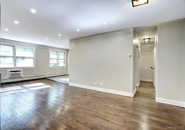 2nd image of 152 Kearsing Pkwy #E, Monsey, NY 10952 | MLS# 995851