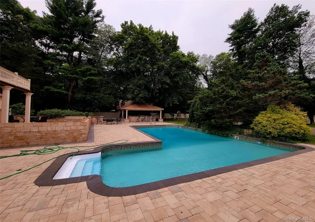 50th image of 626 Caledonia Rd, Babylon, NY 11746 | MLS# 995858