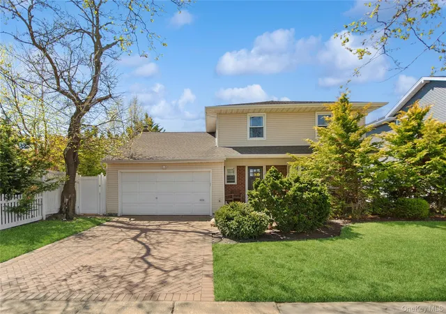 Photo 1 of Single family home for sale at 112 Ivy Ln, Hempstead, NY 11561 | MLS# 995917 | Listing updated on 2026-08-29