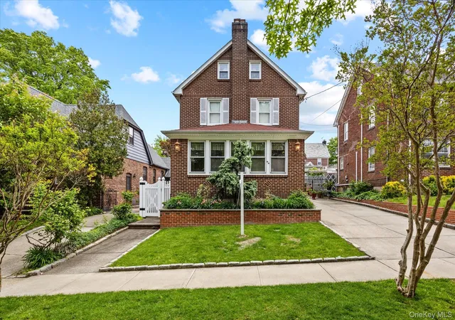 Photo 1 of Single family home for sale at 3221 168th Street, Flushing, NY 11358 | MLS# 995920 | Listing updated on 2026-09-21