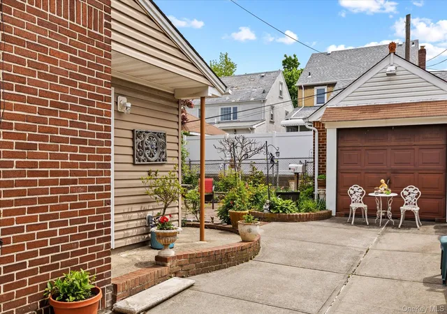 Photo 3 of Single family home for sale at 3221 168th Street, Flushing, NY 11358 | MLS# 995920 | Listing updated on 2026-09-21