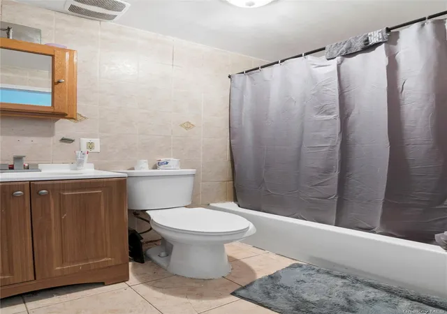 Photo 4 of Manufactured home for sale at 28 Saint Andrews Pl, Brooklyn, NY 11216 | MLS# 995921 | Listing updated on 2026-07-07