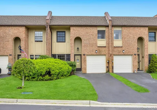 1st image of 162 Southgate Cir, Massapequa Park, NY 11762 | MLS# 995936