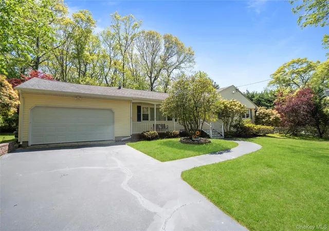 5th image of 6 Canterbury Ct, East Setauket, NY 11733 | MLS# 995959