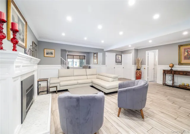 Photo 3 of Sale Pending at 140 Baltimore Ave, Oyster Bay, NY 11758 | MLS# 995974 | Listing updated on 2026-09-05