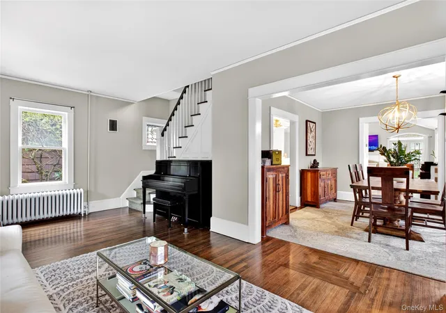 4th image of 2 Van Buren St, North Hempstead, NY 11050 | MLS# 995977