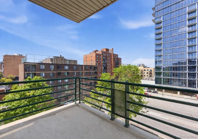 Listing Photo 4 - Condo for sale in building located at 14225 37Th Ave, New York, NY 11354 - Unit #6B