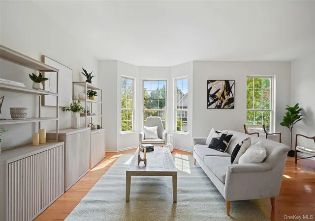 Photo 4 of Sale Pending at 36 Scofield Ct, Peekskill, NY 10566 | MLS# 996012 | Listing updated on 2026-08-14