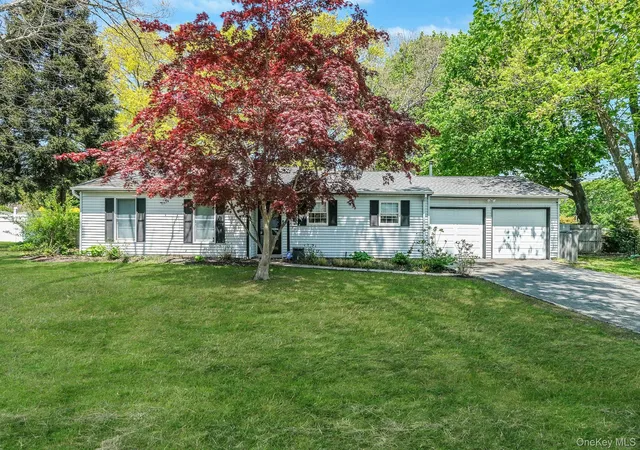 33rd image of 5 Oakwood Ave, Port Jefferson Station, NY 11776 | MLS# 996020