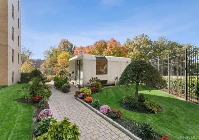 4th image of 5 Fordham Hill Oval #10D, New York, NY 10468 | MLS# 996025
