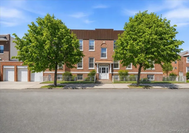 2nd image of 2041 Hobart Ave, Bronx, NY 10461 | MLS# 996033