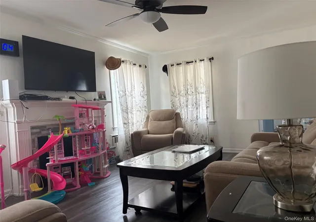 4th image of 91 Broadway, Valley Stream, NY 11580 | MLS# 996063