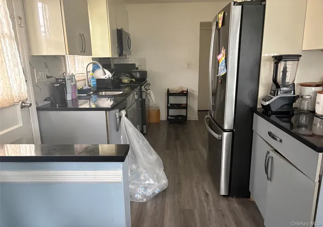 5th image of 91 Broadway, Valley Stream, NY 11580 | MLS# 996063