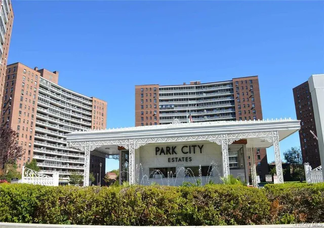 2nd image of 61 15 98th St #15G, Rego Park, NY 11374 | MLS# 996077