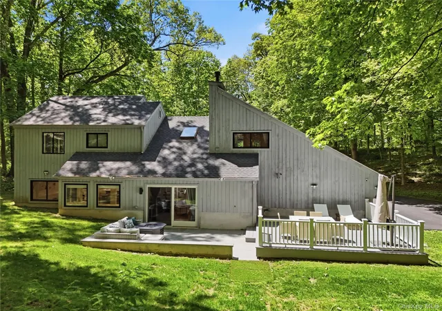 Homes for sale in Mount Kisco, NY | 61 Cliffside Ln, Mount Kisco, NY 10549 | MLS# 996092