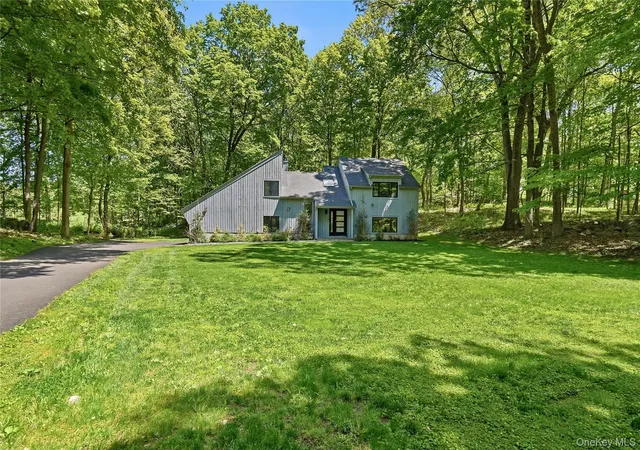 Homes for sale in Mount Kisco, NY | 61 Cliffside Ln, Mount Kisco, NY 10549 | MLS# 996092