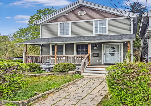 Photo 1 of Single family home for sale at 163 N Hamilton St, Poughkeepsie, NY 12601 | MLS# 996093 | Listing updated on 2026-08-31