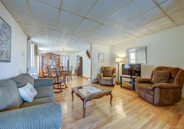 3rd image of 130-15 118Th St, South Ozone Park, NY 11420 | MLS# 996101