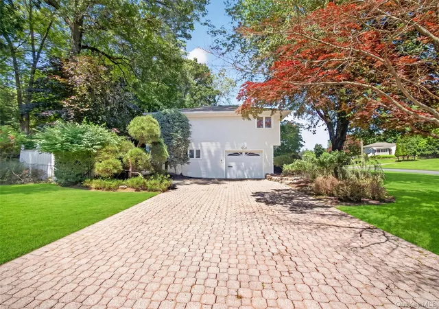 3rd image of 18 Mark Ln, Clarkstown, NY 10956 | MLS# 996113