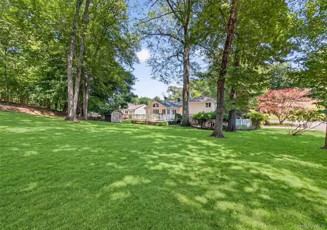 32nd image of 18 Mark Ln, Clarkstown, NY 10956 | MLS# 996113