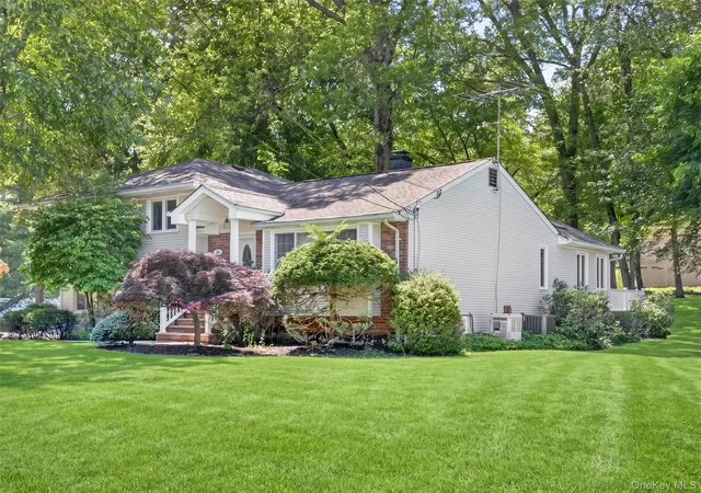 4th image of 18 Mark Ln, Clarkstown, NY 10956 | MLS# 996113